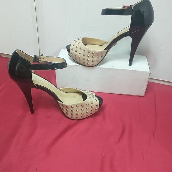 Rock & Republic Woman's SZ 9.5M Studded High Heels With Ankle Strap . - Picture 2 of 9